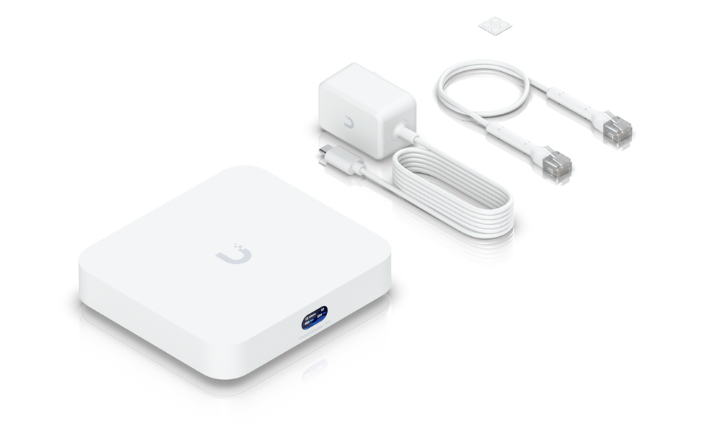 Puertos traseros del UniFi Cloud Gateway MAX (WAN 2.5G, LAN 1G)