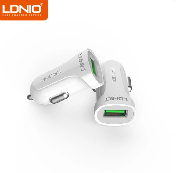 Cargador Carro C17 Ldnio - Lighthing Blanco