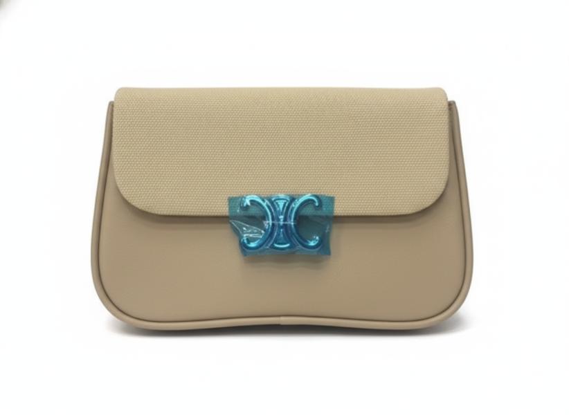 Poderosa bolso celine modelo 607 Imagen secundaria del producto