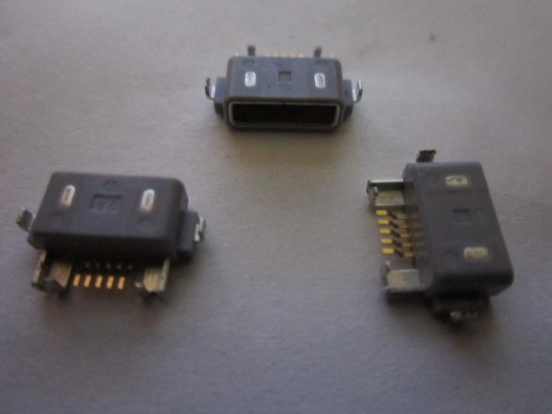Rack de Carga USB Micro Tipo B 5 Es Sony Xperia Z ST18 MT11 LT25I LT26 ST25I