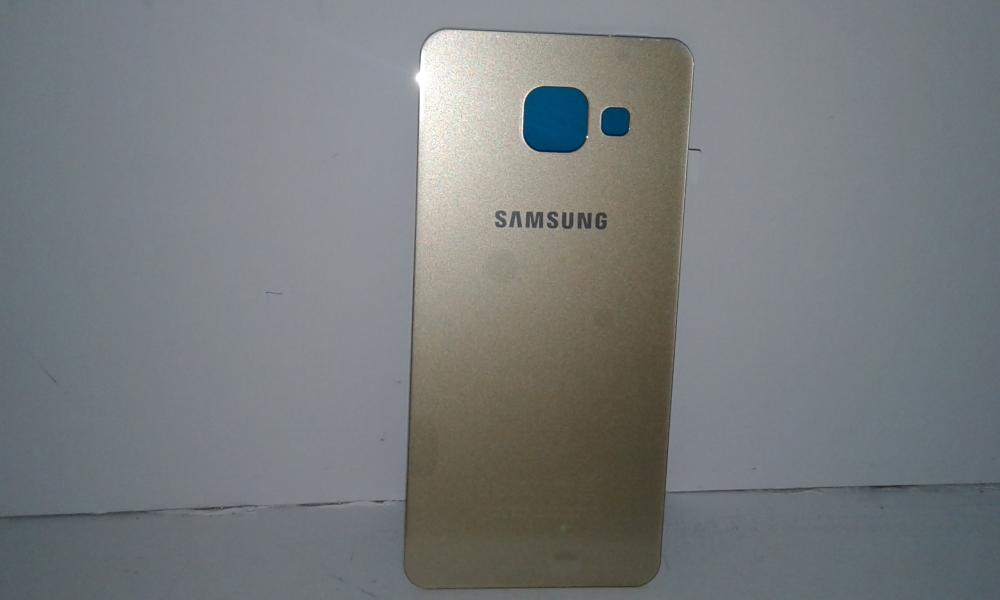 Tapa Samsung Galaxy A3 (2016) A310 - Dorada Sin Marco
