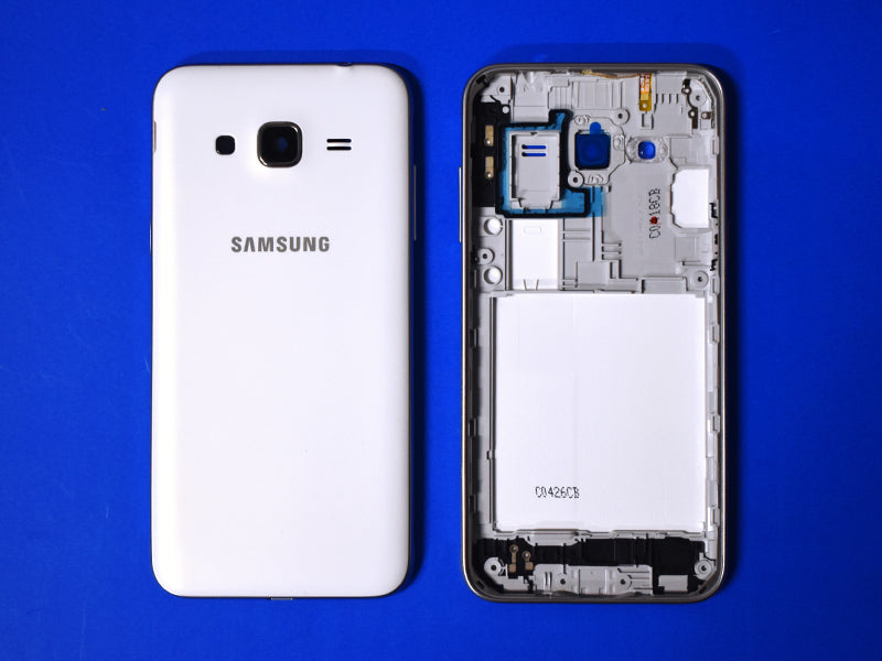 Tapa Samsung Galaxy J3 J300 - Blanca con Marco
