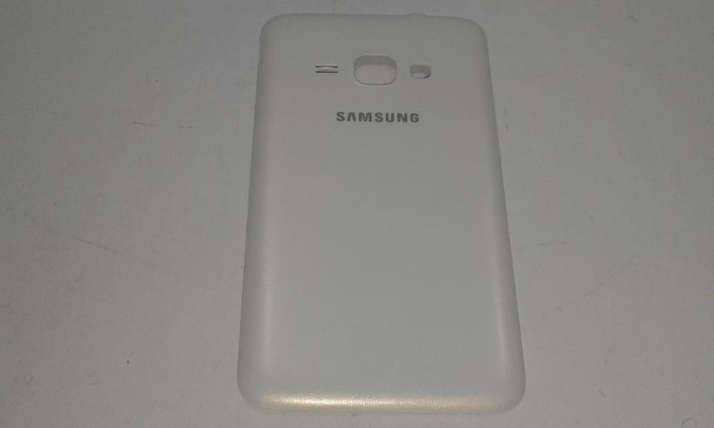 Tapa Samsung Galaxy J1 (2016) J120 - Blanca Sin Marco