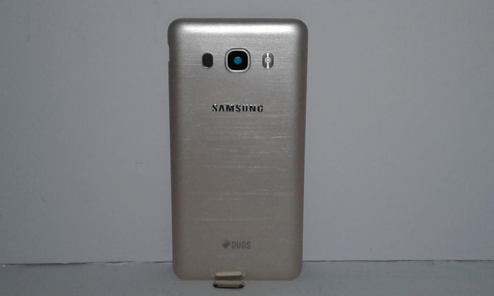 Tapa Samsung Galaxy J5 (2016) J510 - Dorada con Marco