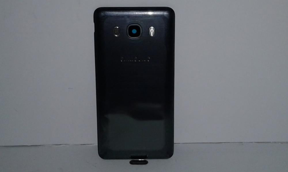 Tapa Samsung Galaxy J5 (2016) J510 - Negra con Marco