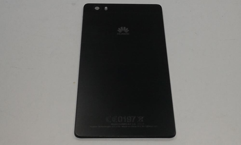 Tapa Huawei P8 Lite - Negra Sin Marco