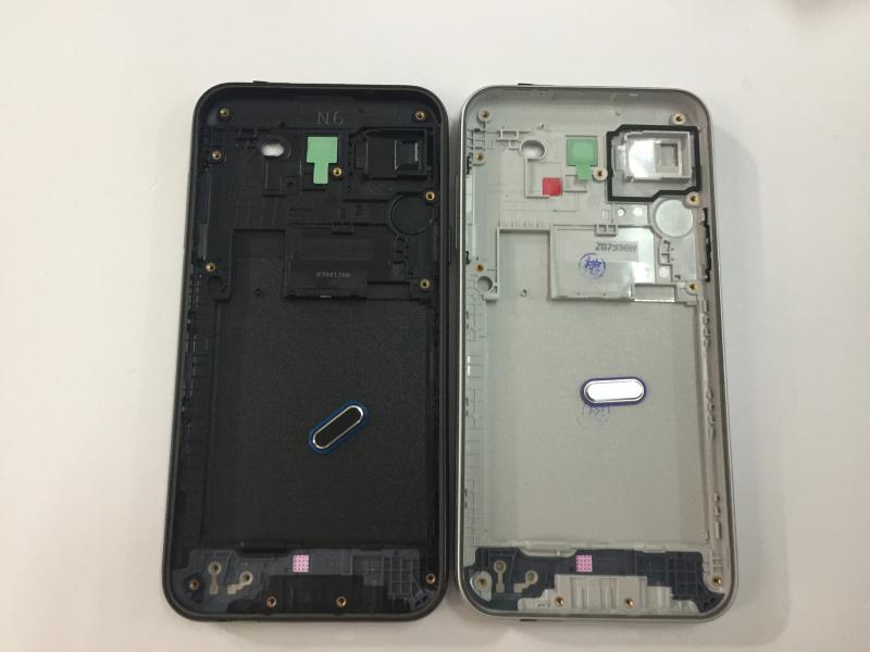 Tapa Samsung Galaxy J3 PRO (2017) J330 - Plateada con Marco