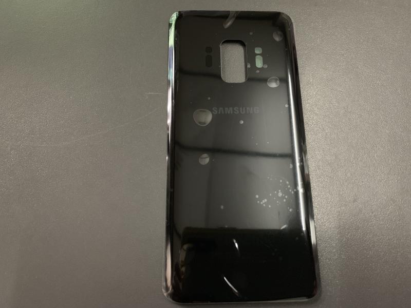 Tapa Samsung Galaxy S9 G960 - Plateada Sin Marco