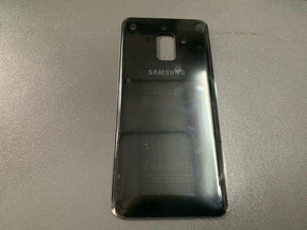 Tapa Samsung Galaxy A8 2018 A530 - Negra Sin Marco