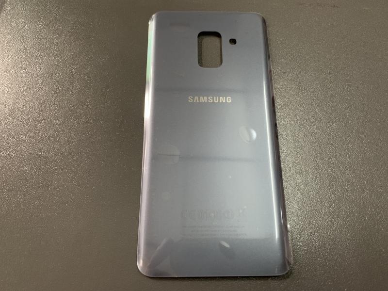 Tapa Samsung Galaxy A8 2018 A530 - Negra Sin Marco