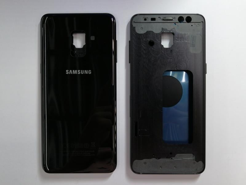 Tapa Samsung Galaxy A8 2018 A530 - Negra con Marco