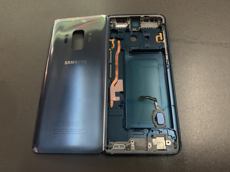 Tapa Samsung Galaxy S9 G960 - Morada con Marco