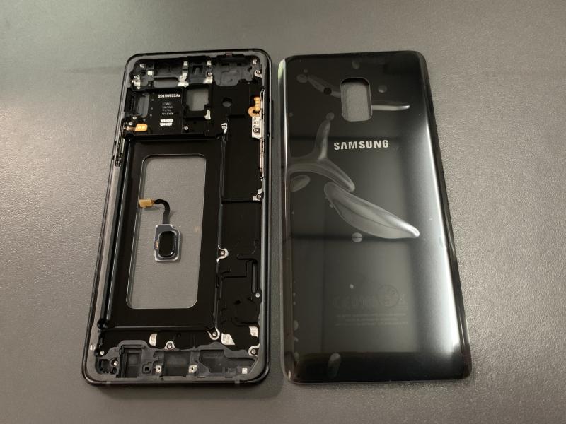 Tapa Samsung Galaxy A8 + Plus 2018 A730 - Negra con Marco