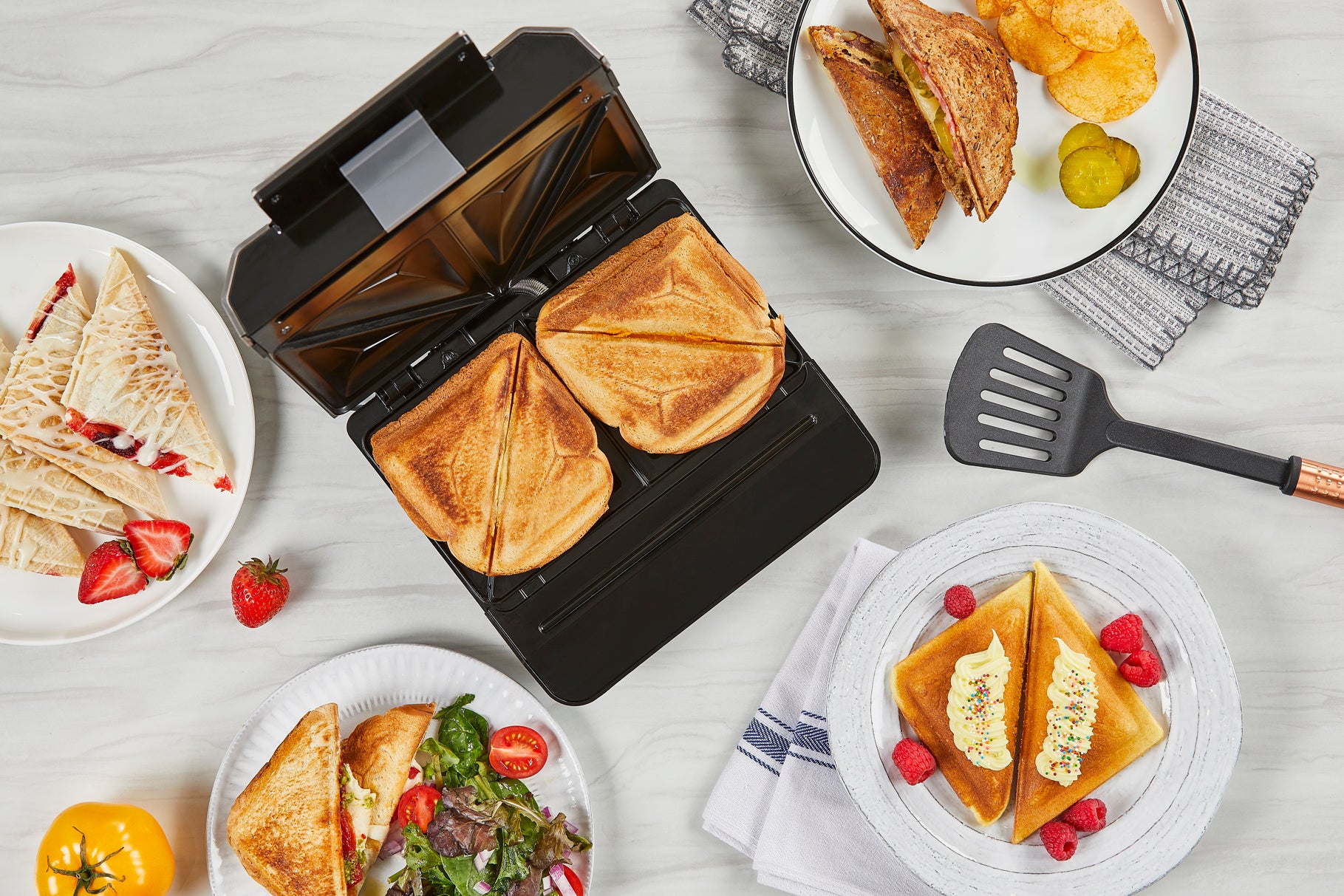 Black+Decker sandwichera de  facil limpieza color negro - SM602F-1BDLA