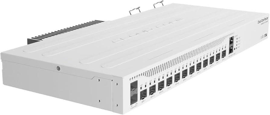 Vista frontal del Cloud Core Router Mikrotik con puertos SFP+ y SFP28