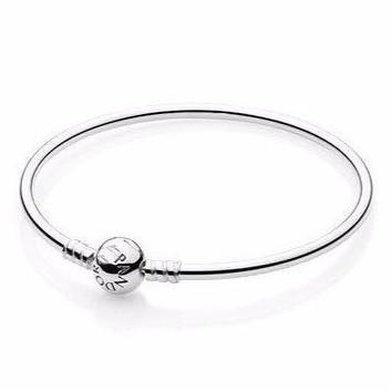 Poderosa Brazalete Rigido Pandora Talla 17