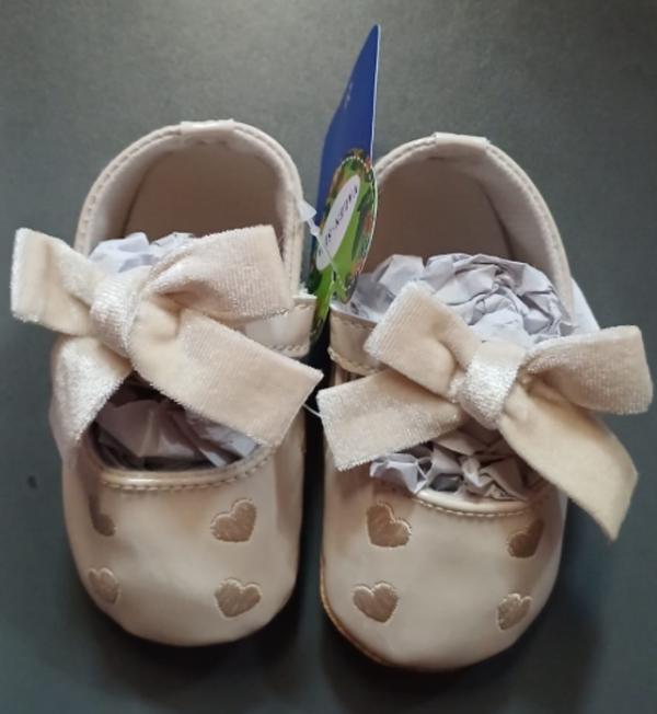 Zapatos 1.2.3 Niña y Niño Variedad Diseños y Tallas Imagen principal del producto