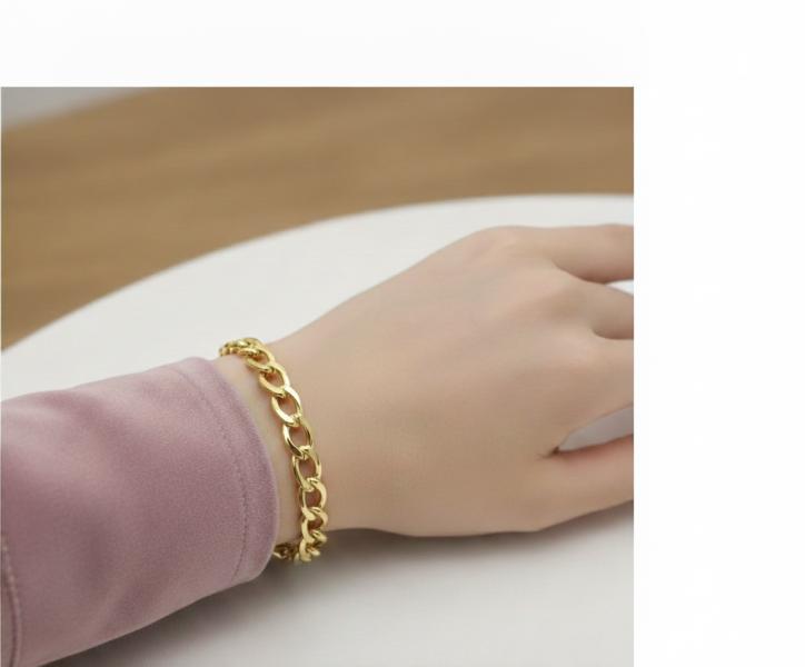 Pulsera de Acero Diseño Dorado - Elegancia Diaria Imagen principal del producto