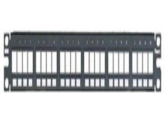 Vista frontal del Patch Panel Panduit NKPP24FMY color negro