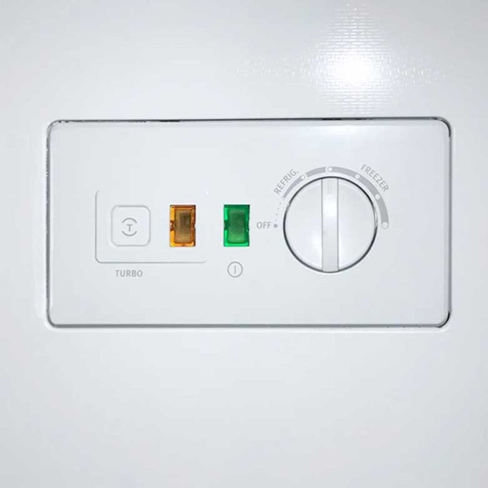 Frigidaire congelador horizontal 7 pies color blanco FFCC07C3HQW